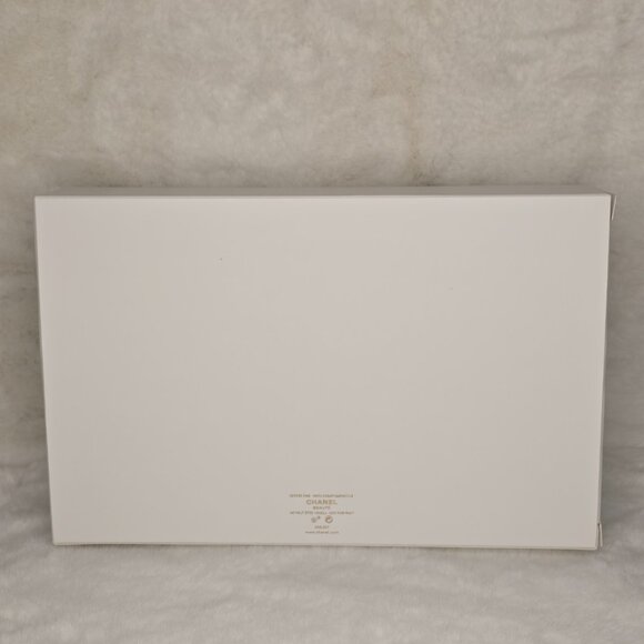 CHANEL Empty Gift Box L8.5"xH5.5"xW2" - Picture 3 of 3